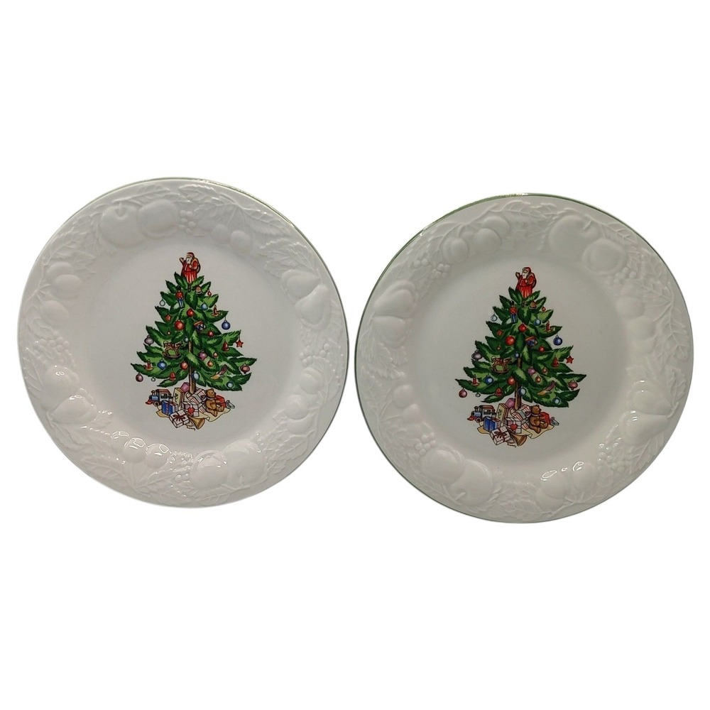 Tabletops Unlimited Christmas Eve‎ Plates Appetizer Embossed 1990s Set of Two